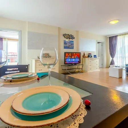 アパート Stylish 2bedroom With Big Terrace Tb サニービーチ