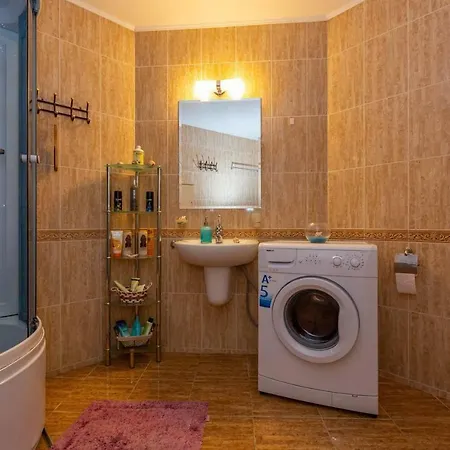شقة Stylish 2bedroom With Big Terrace Tb